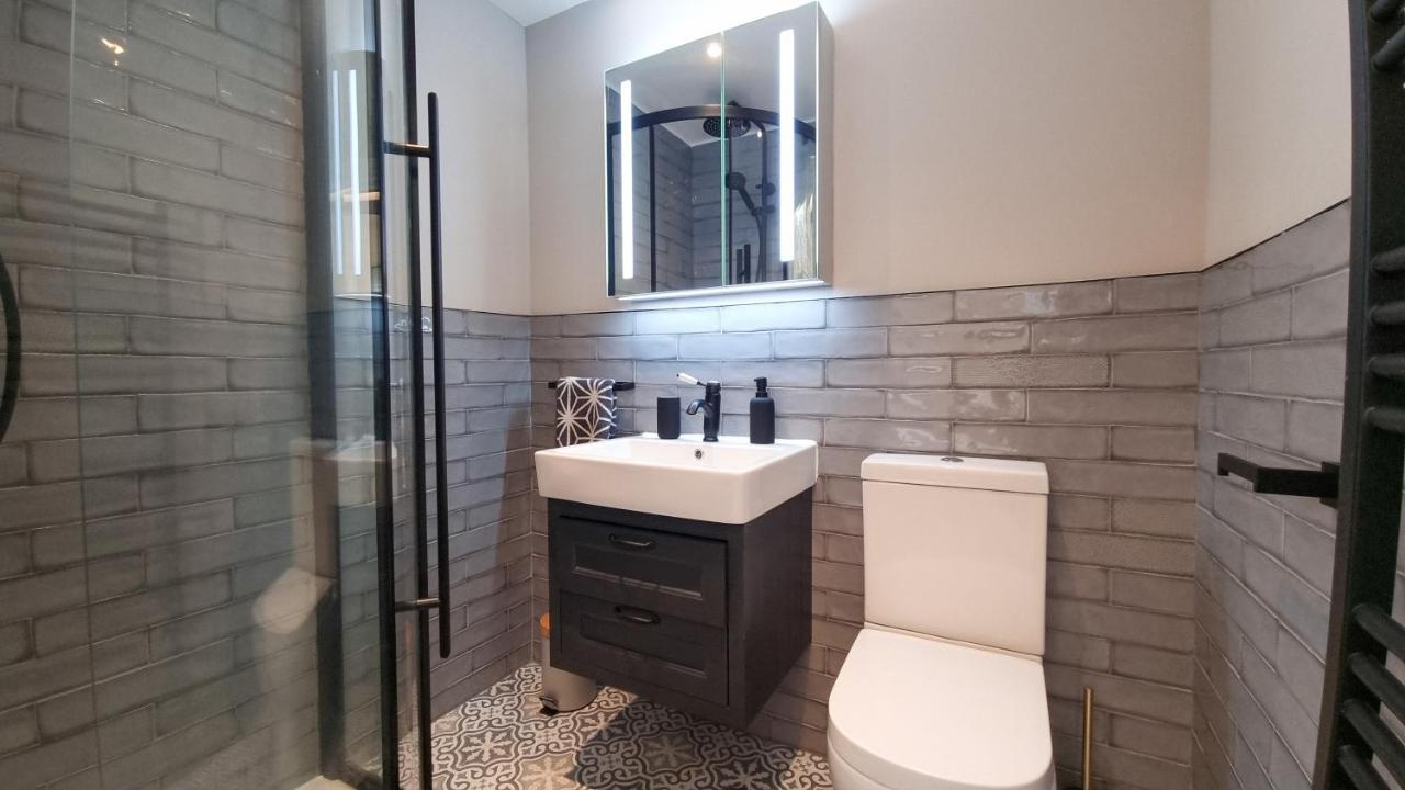 Hébergement de vacances Modern 2-bed Townhouse - Free Private Parking